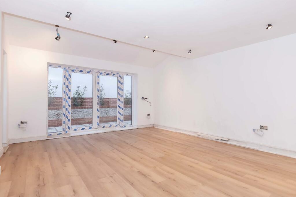 Additional image 5 of Mile Oak Road, Portslade, Brighton