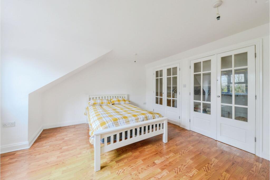 Additional image 15 of Park Street Lane, St. Albans, AL2