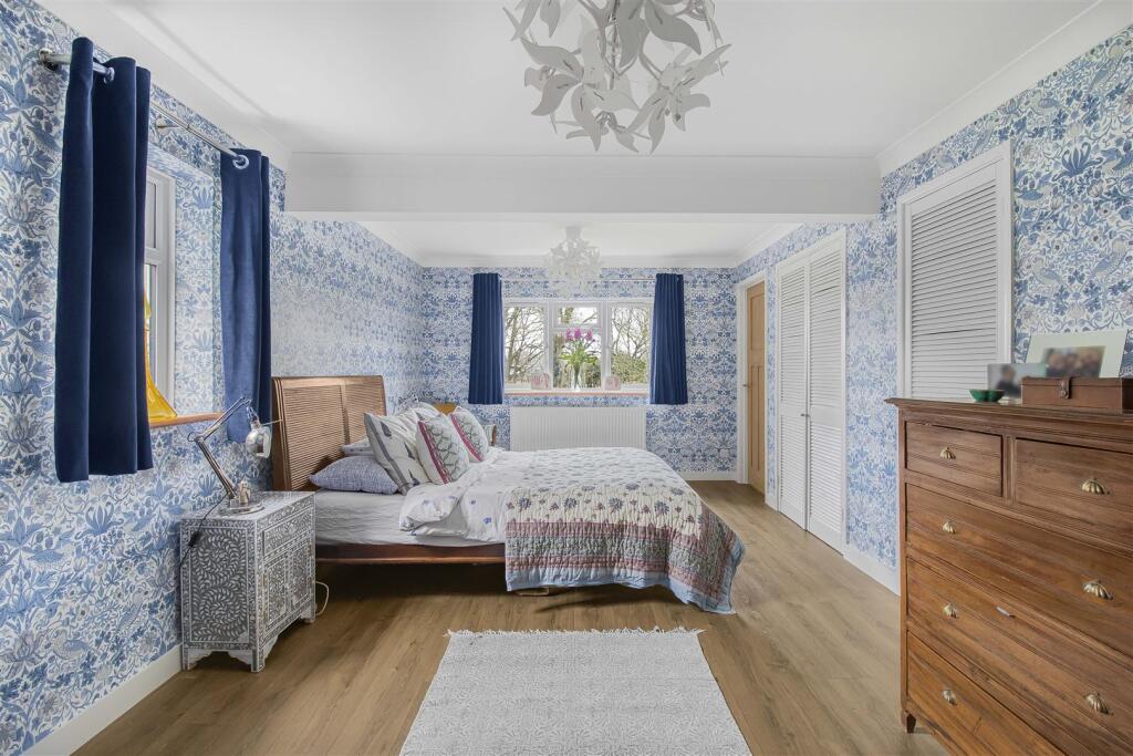 Additional image 13 of Beeches Close, Saffron Walden