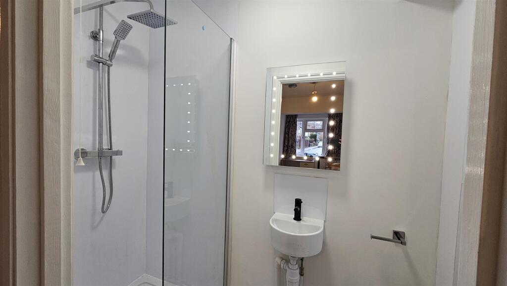 Additional image 3 of Rooms available - 53 Canterbury Street, Cambridge, CB4 3QG