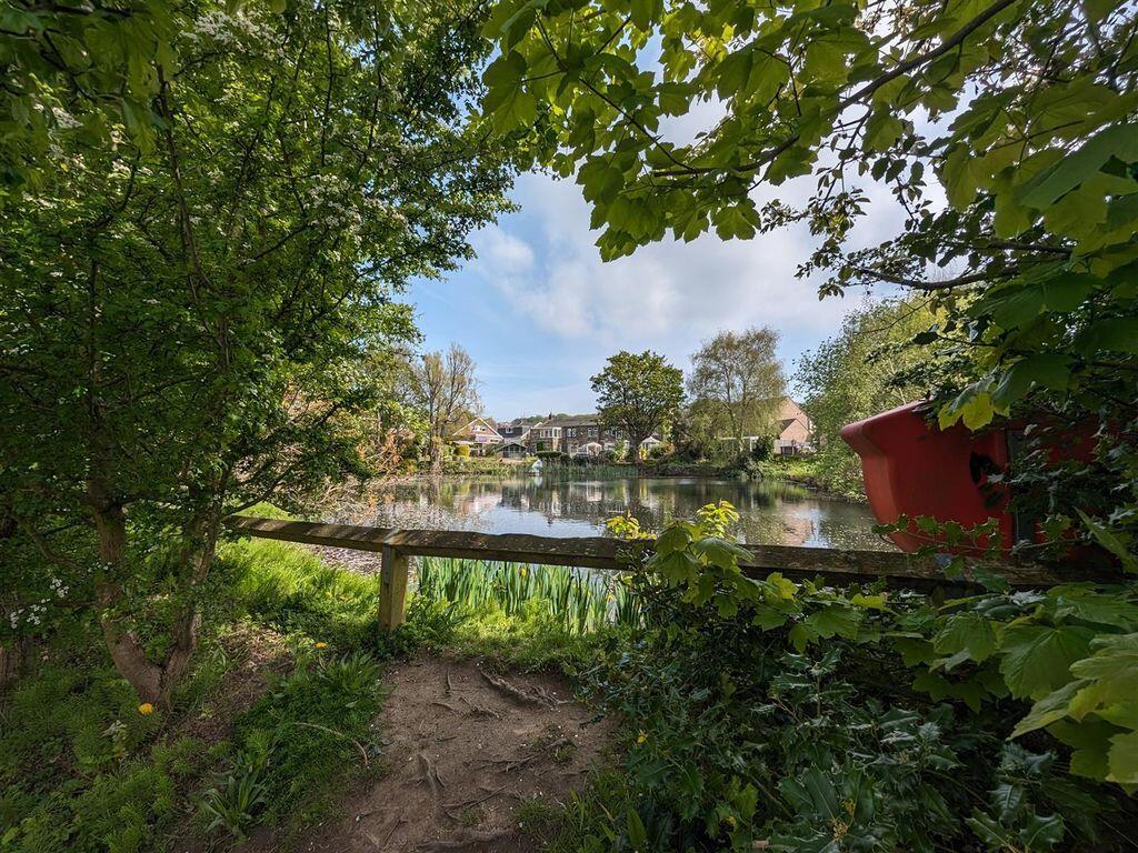 Additional image 21 of Brackendale, Thackley,
