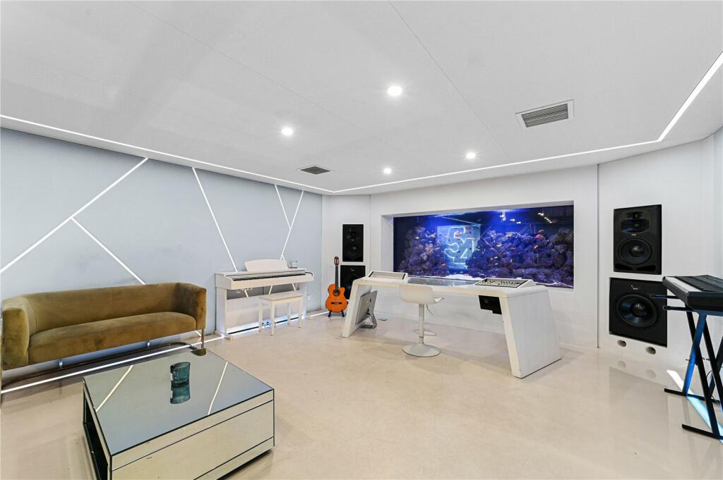 Additional image 4 of Whiteditch Lane, Newport, Saffron Walden, Essex, CB11