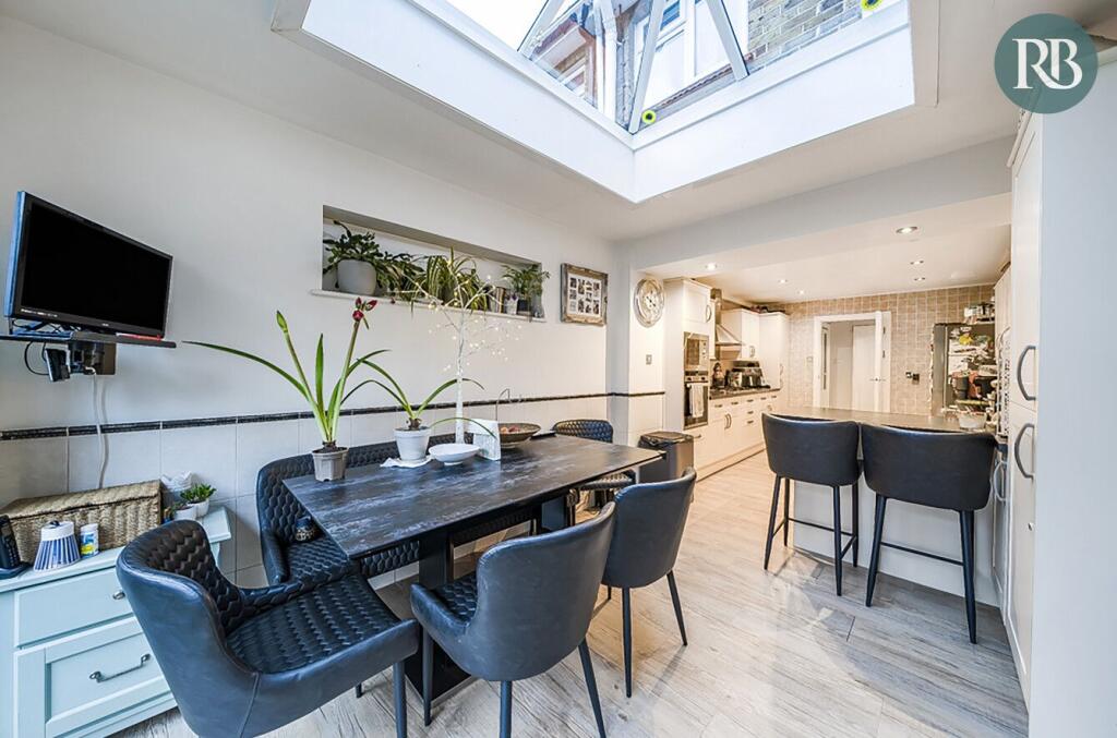 Additional image 8 of Croft Avenue, Southwick, Brighton, BN42 4AA