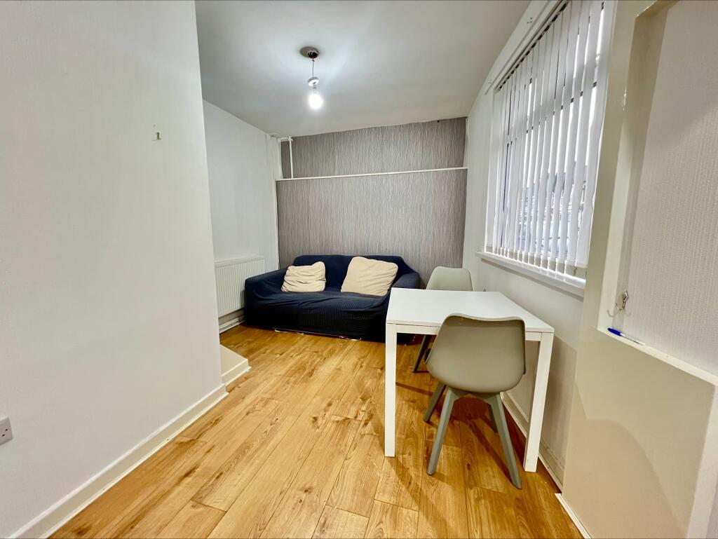 Additional image 3 of Courtenay Road, Splott, Cardiff