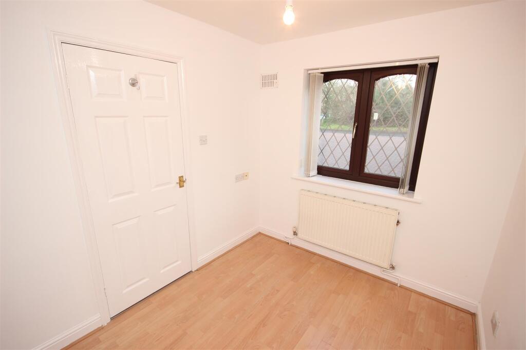 Additional image 11 of 1 Bradleys Close