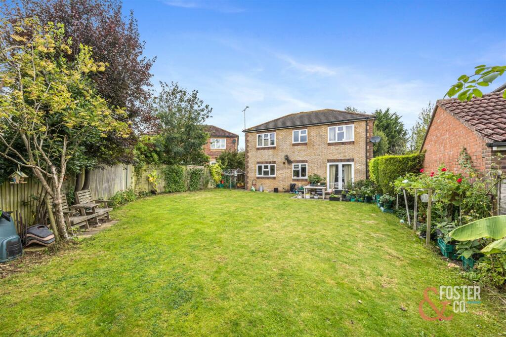 Additional image 2 of Stag Close, Henfield