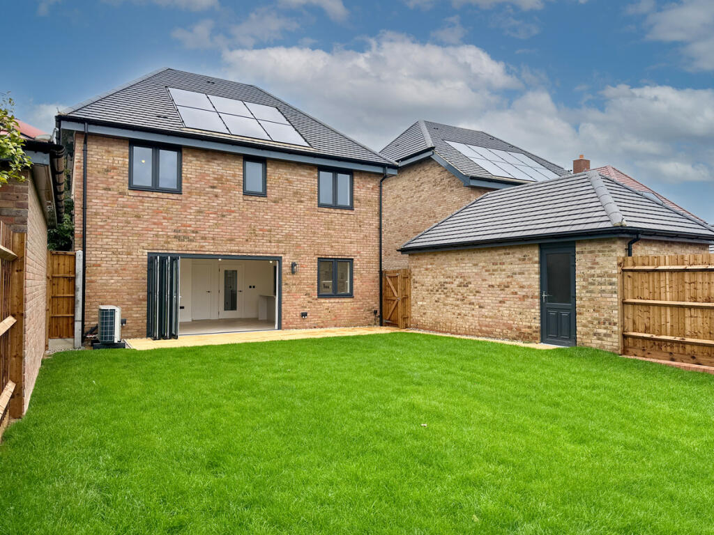 Additional image 41 of Hayfield Lodge, New Road, Over, CB24