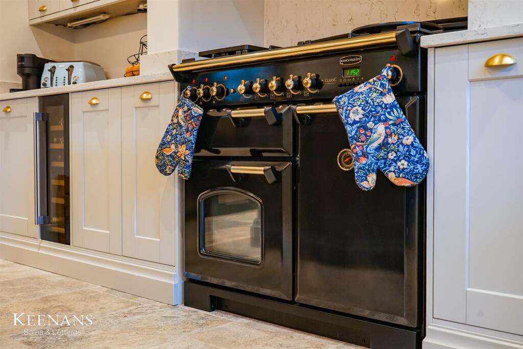 Additional image 51 of Padiham Road, Sabden