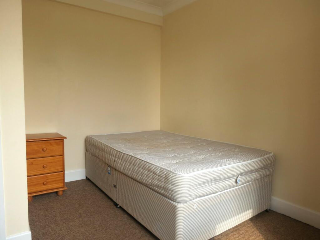 Additional image 17 of 8 bedroom Detached House in Winton