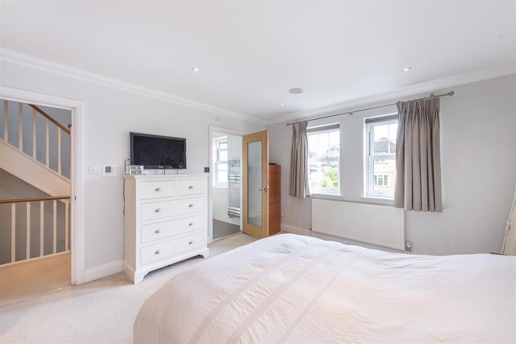 Additional image 6 of Cross Way, Harpenden