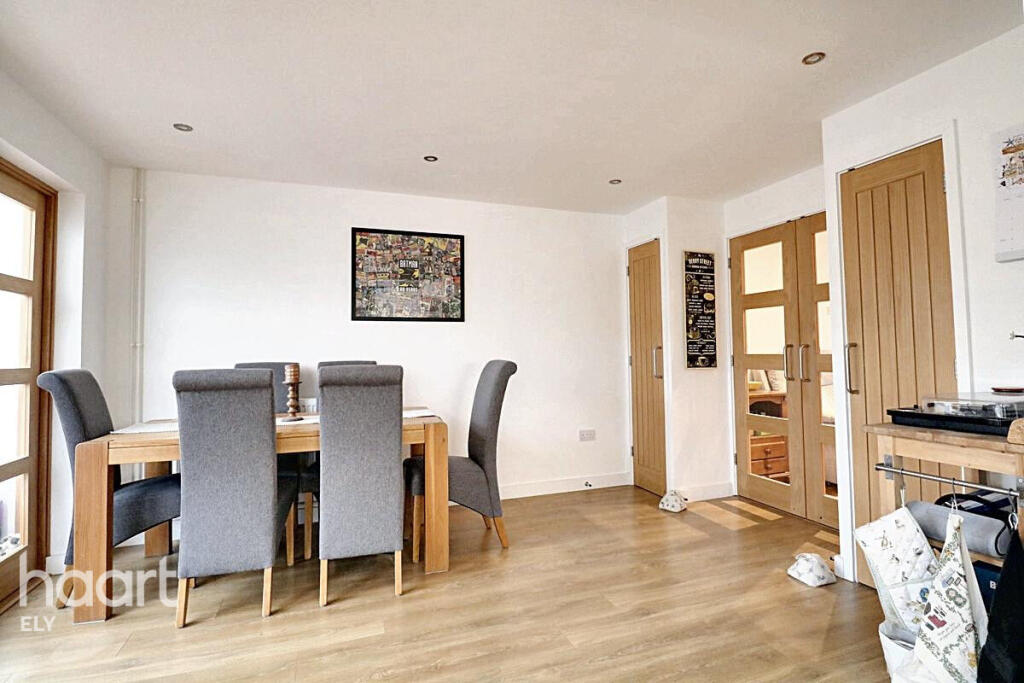 Additional image 5 of Chewells Close, Haddenham