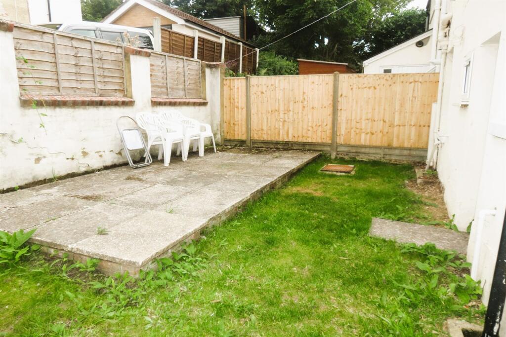 Additional image 11 of 6 bedroom Semi Detached House in Winton