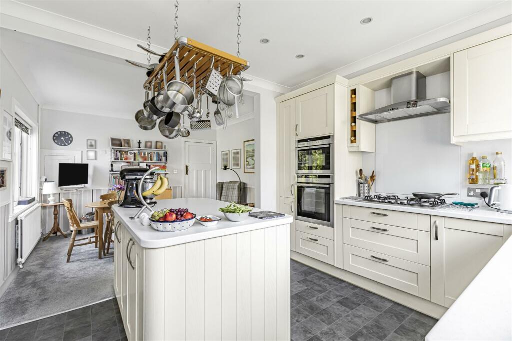 Additional image 7 of Fordham Road, Newmarket