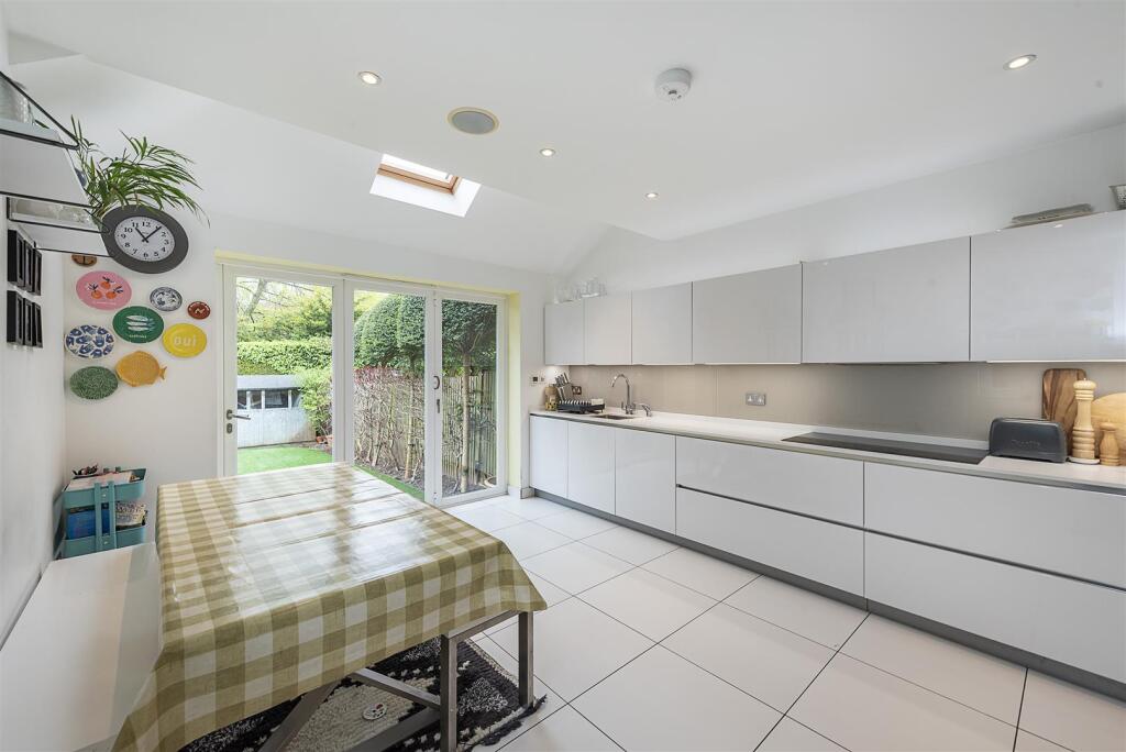 Additional image 3 of Cross Way, Harpenden