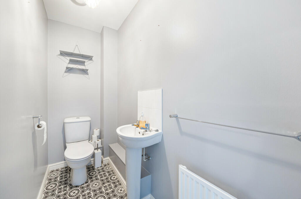 Additional image 16 of Howland Close, Saffron Walden, Essex, CB10