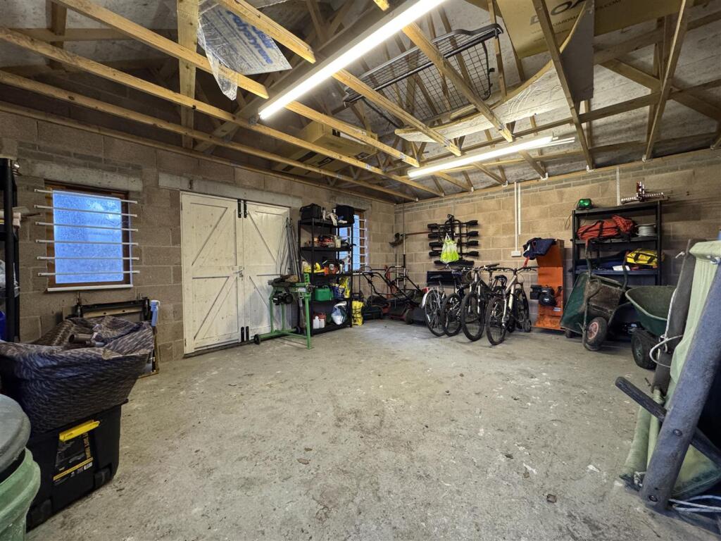 Additional image 47 of Woodend