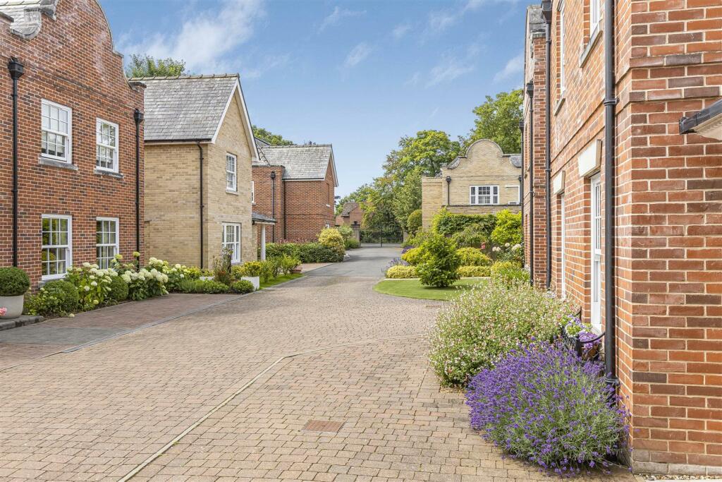 Additional image 39 of Arborfield Drive, Newmarket