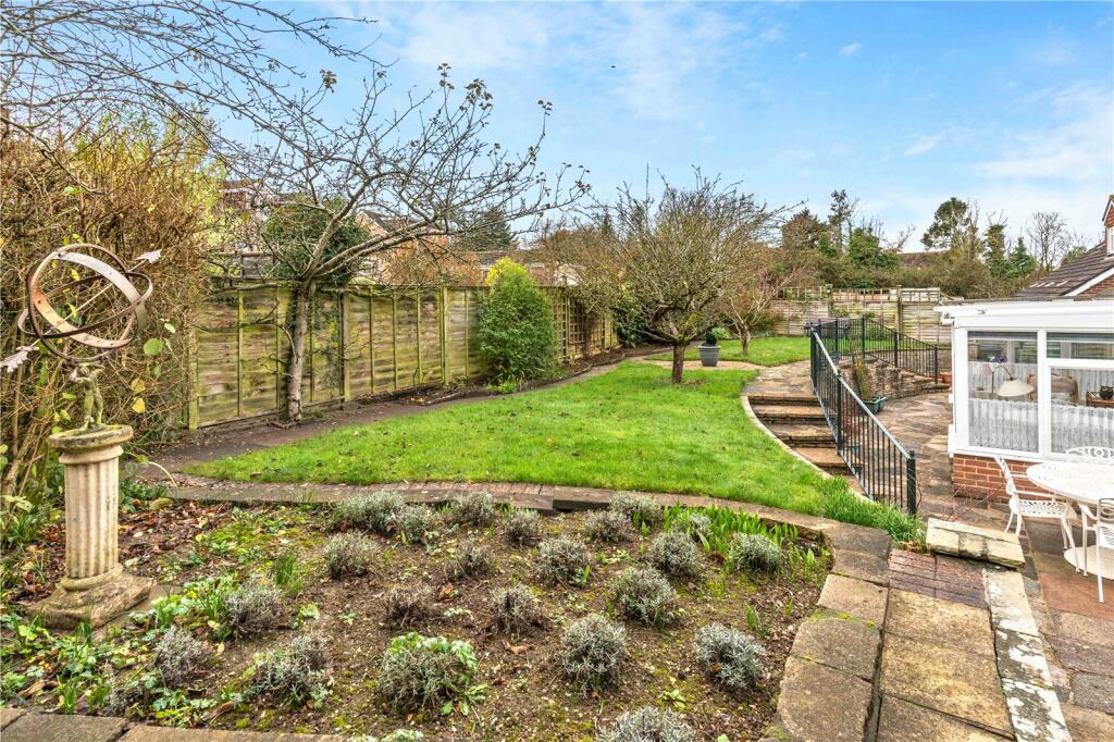 Additional image 20 of Blacklands Close, Saffron Walden, Essex, CB11