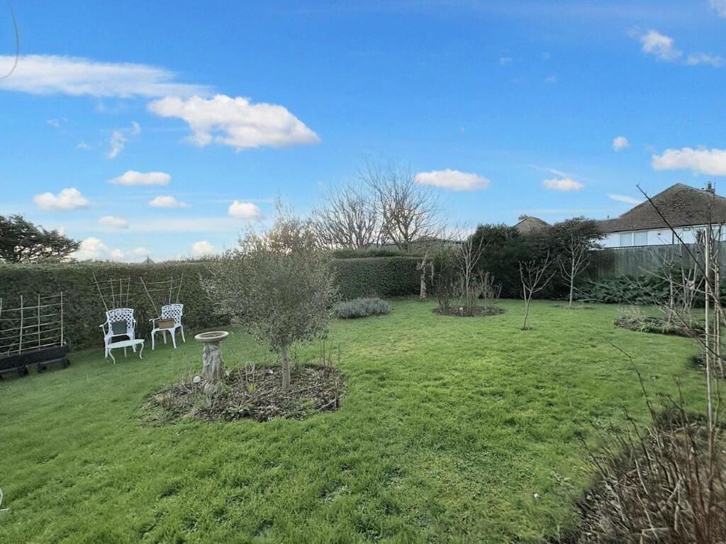Additional image 30 of Broomfield Avenue, Telscombe Cliffs, BN10 7AJ