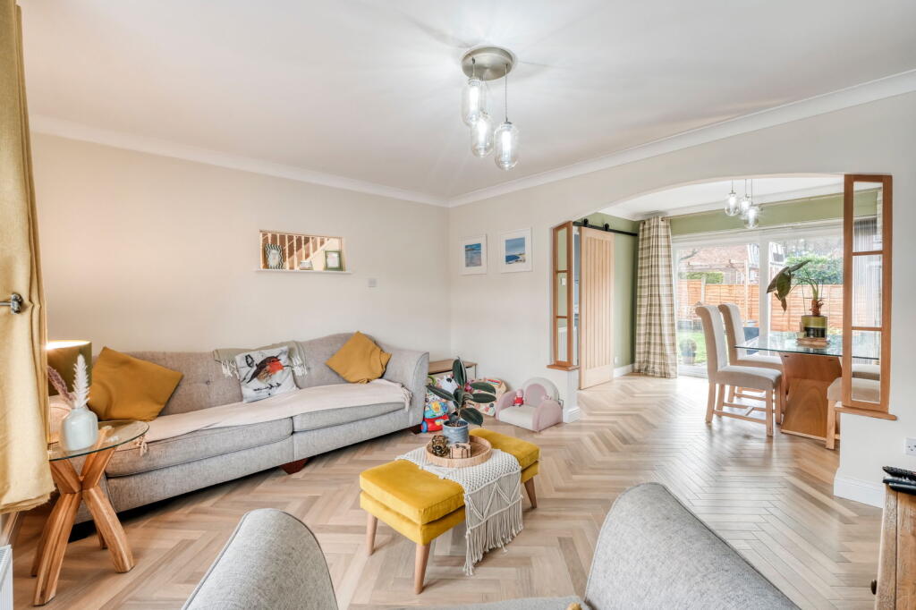 Additional image 21 of Foredrift Close, Southcrest, Redditch B98 7NP