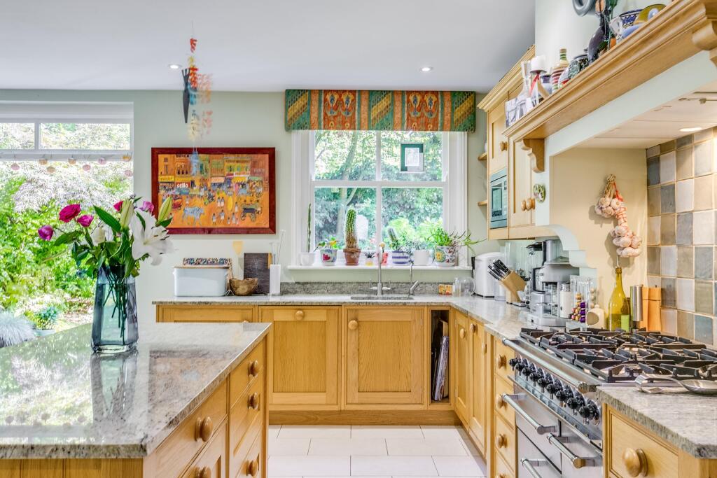 Additional image 19 of Hall Place Gardens, St Albans, AL1