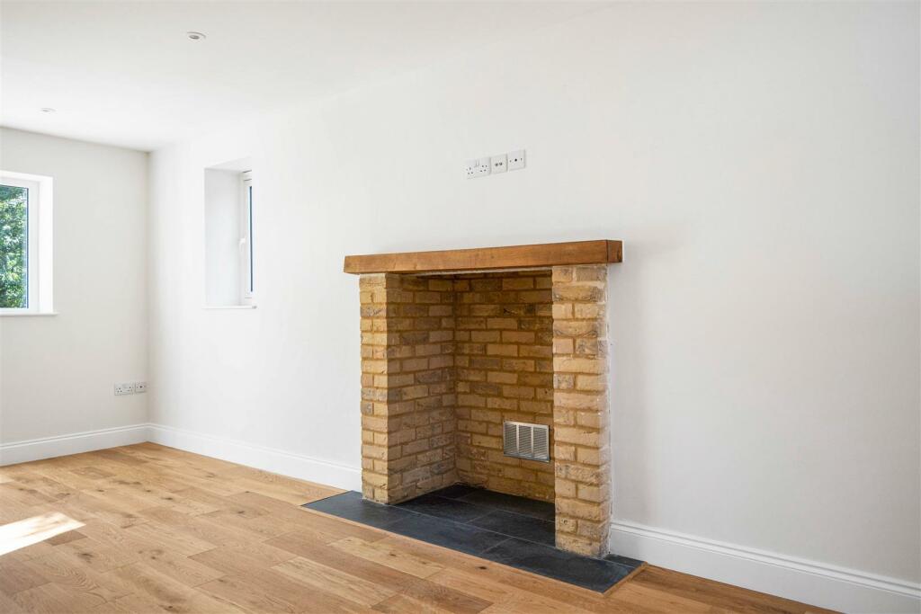 Additional image 10 of The Highlands, Exning