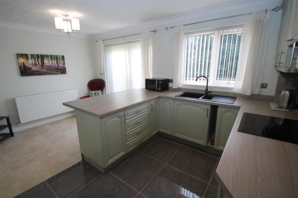 Additional image 22 of Rough Hill Drive, Rowley Regis