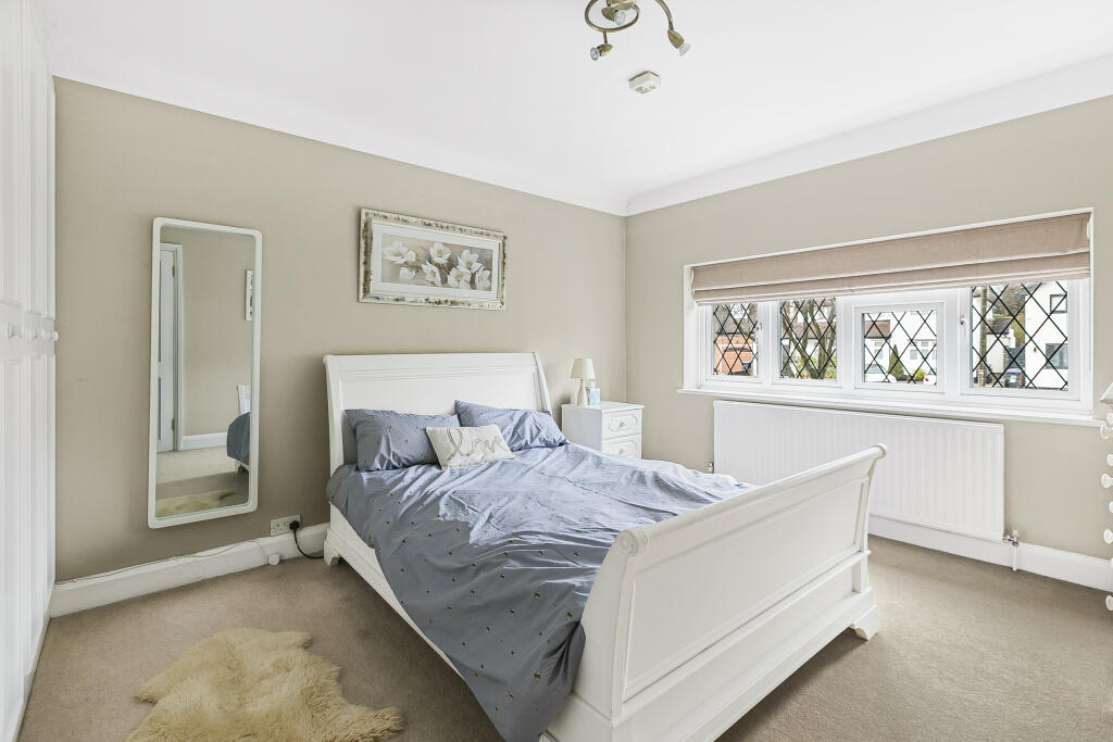 Additional image 16 of The Grove, Brookmans Park, AL9 7RN