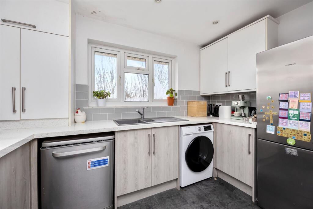 Additional image 5 of Hardwick Road, Hove