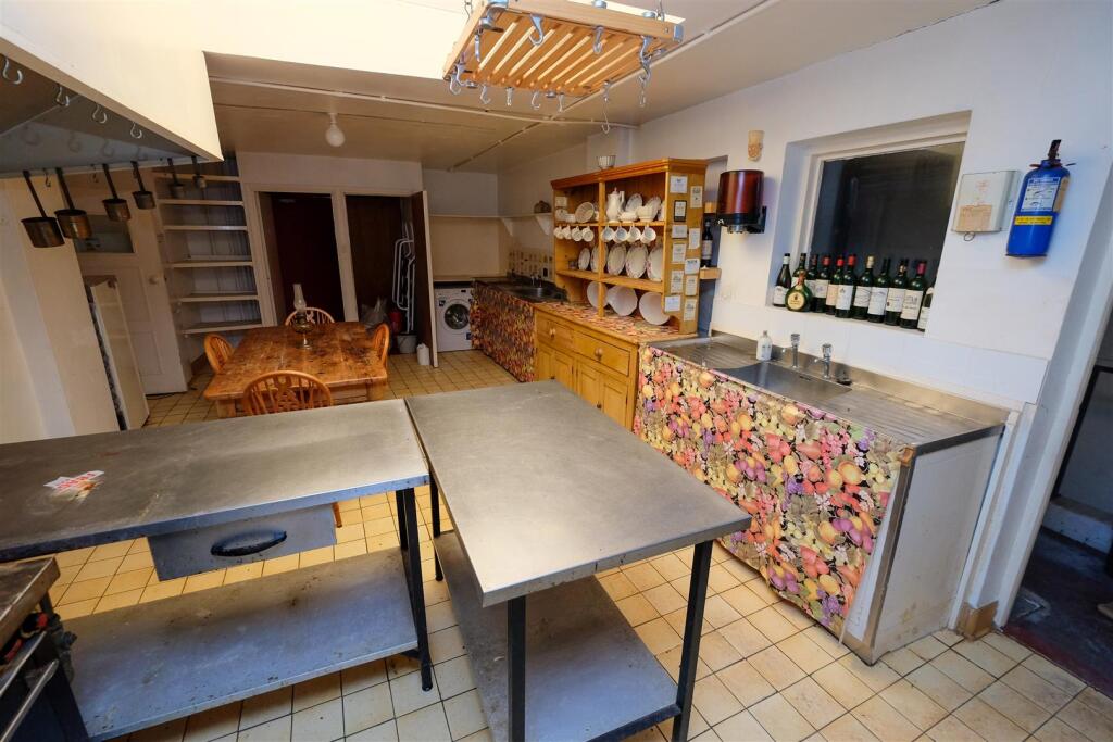 Additional image 24 of HUTTON COURT | NORTH SOMERSET