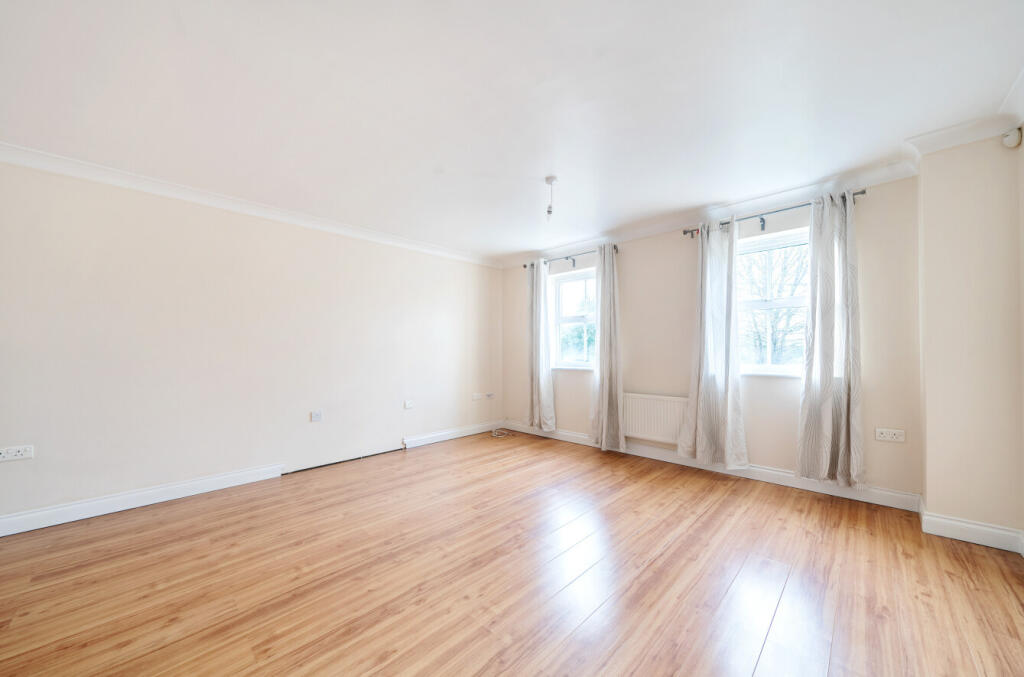 Additional image 4 of Sparkes Close, Bromley, BR2