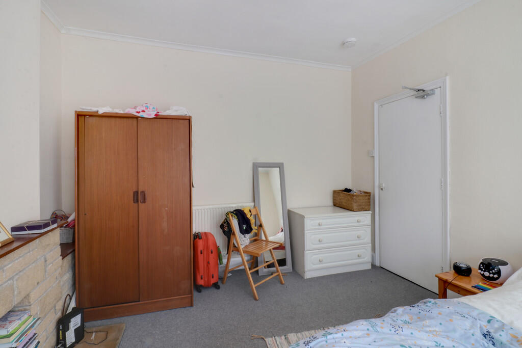 Additional image 8 of Triangle North