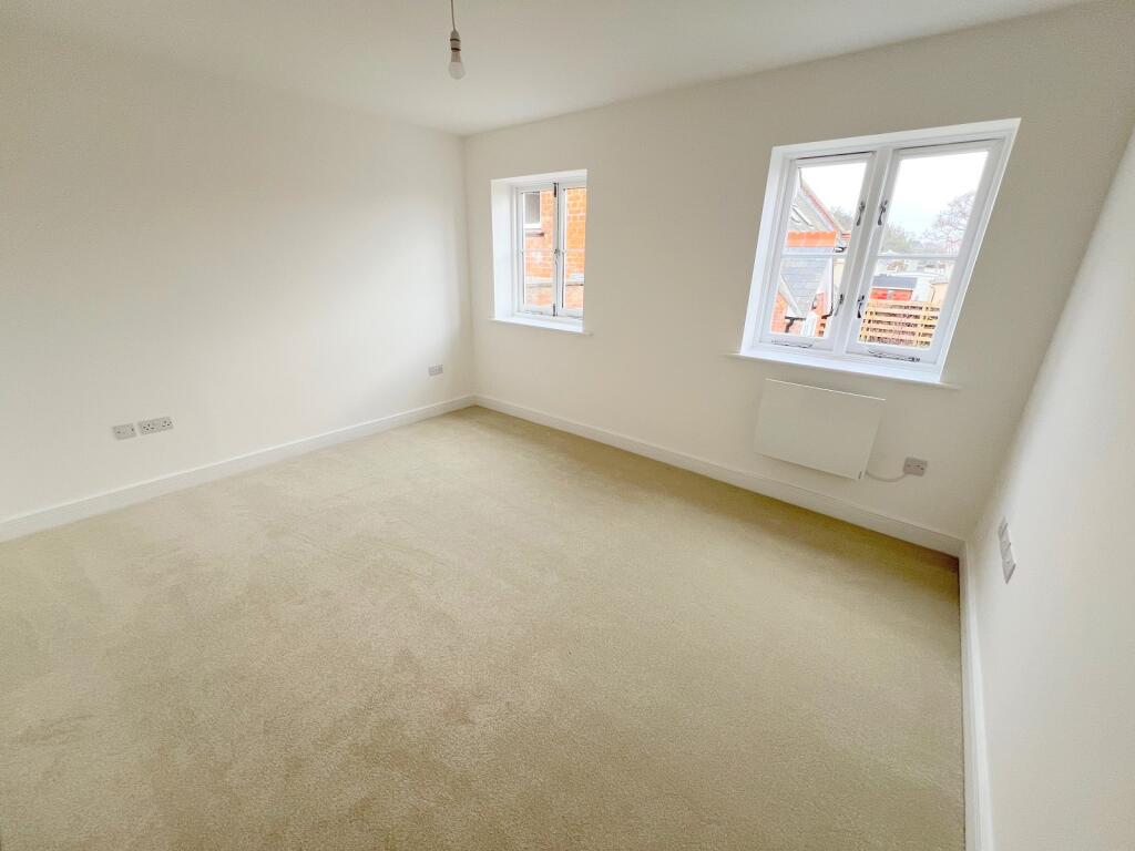 Additional image 5 of Milton Green, Christchurch Road, New Milton, Hampshire. BH25 6QG