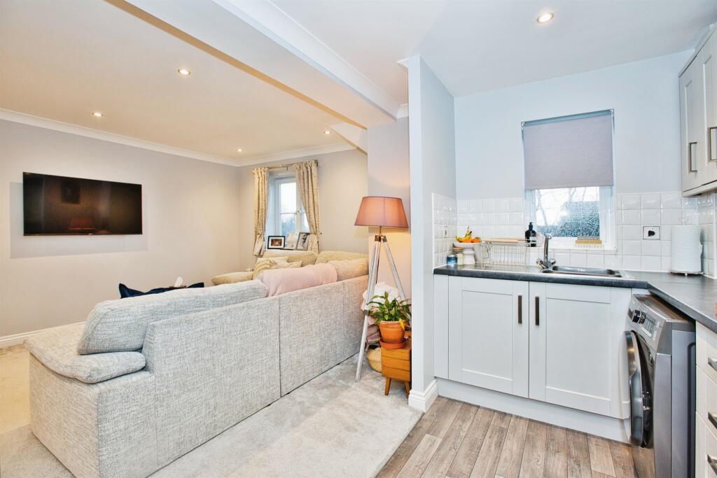 Additional image 5 of Hawks Rise, Yeovil