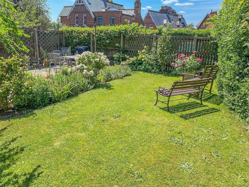 Additional image 8 of The Crescent, Bromsgrove, B60