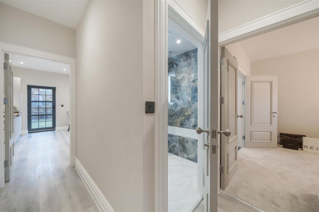 Additional image 18 of Shootersway, Berkhamsted