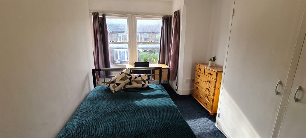 Additional image 3 of Room 3, 51 Cherry Hinton Road, Cambridge, CB1 7BS