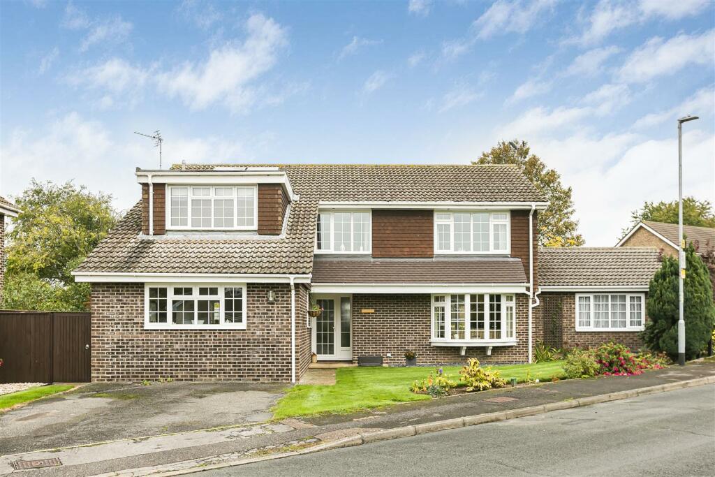 Additional image 26 of Ferndale Close, Newmarket