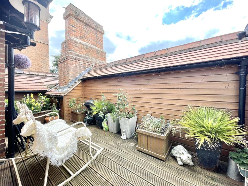 Additional image 22 of Bedwell Hall, Bedwell Park, Cucumber Lane, Essendon, AL9