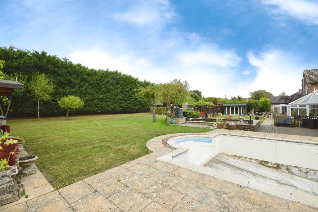 Additional image 22 of Burton End, Haverhill, CB9