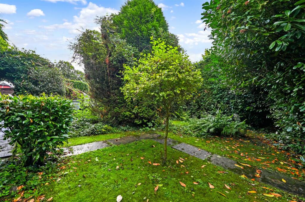 Additional image 4 of London Road, Henfield