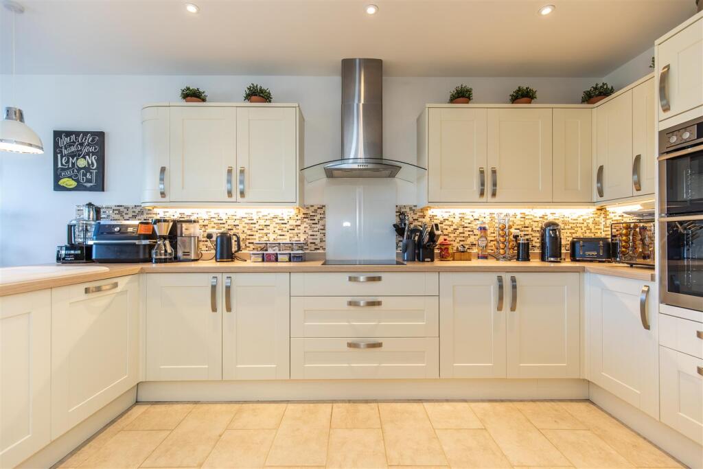 Additional image 3 of Eastbourne Road, Halland, BN8 6PS