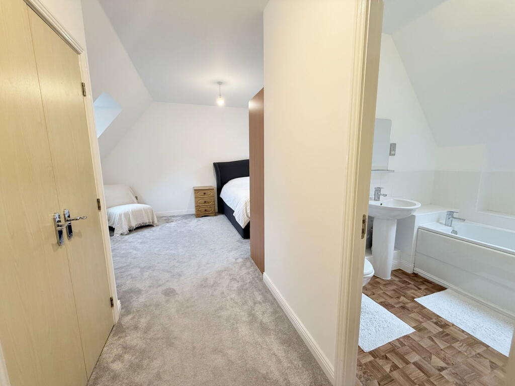 Additional image 16 of Sandy Hill Rise, Shirley