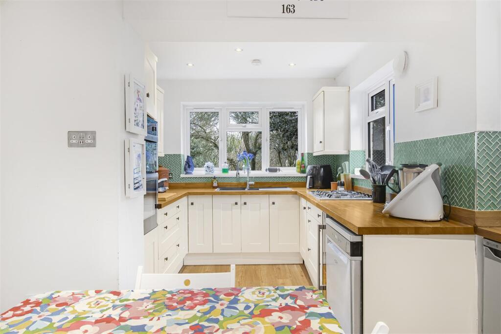 Additional image 9 of Beeches Close, Saffron Walden