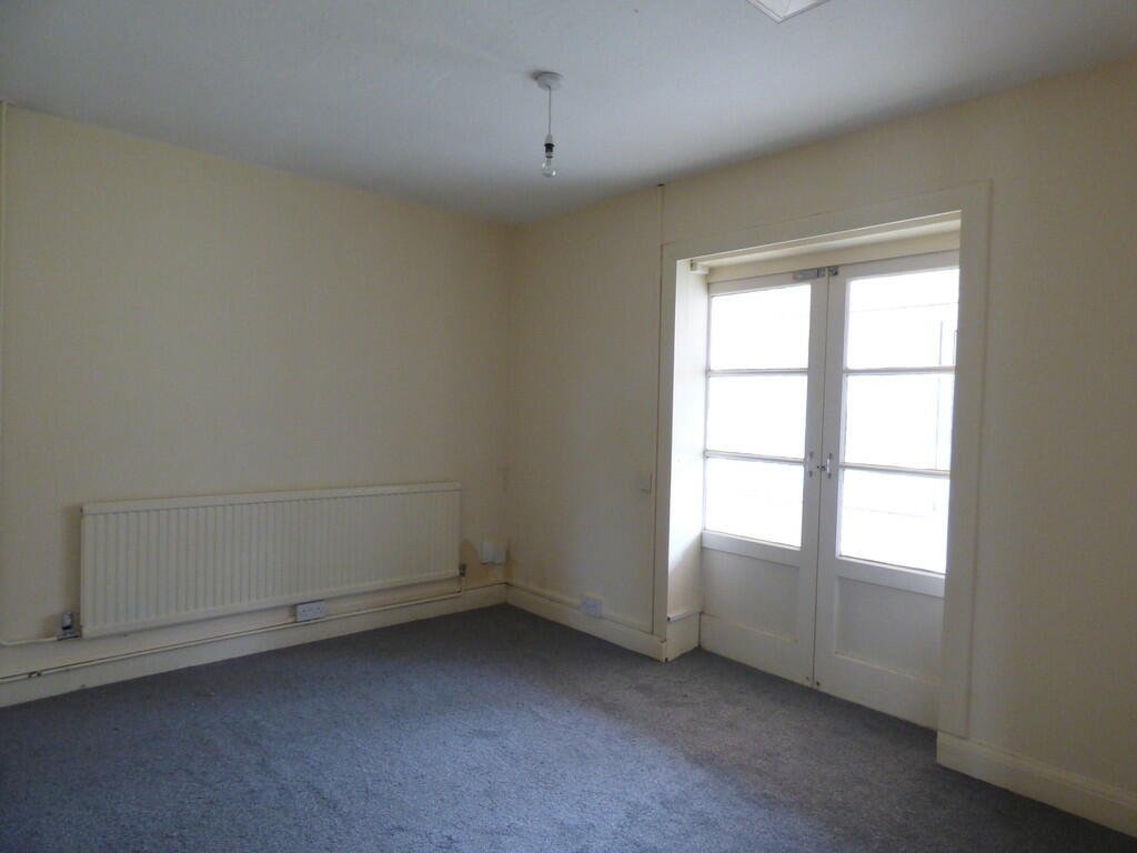 Additional image 6 of Centre Drive, Newmarket