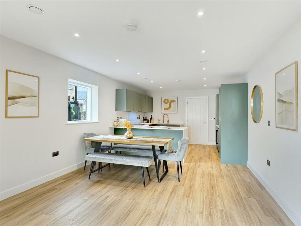 Additional image 2 of Green Court, Chesterton, Cambridge