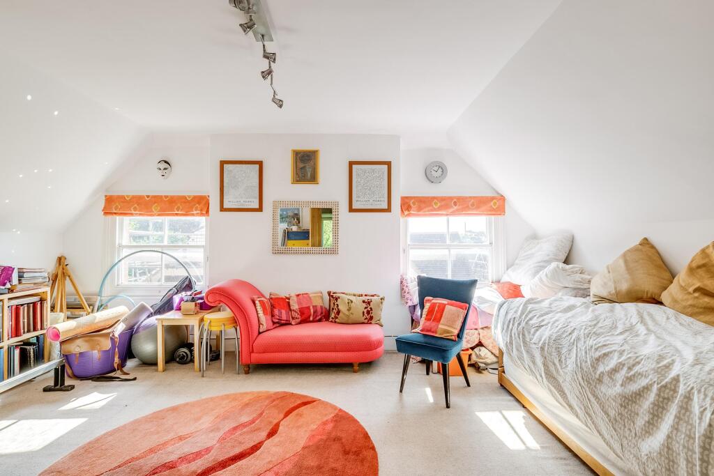 Additional image 10 of Hall Place Gardens, St Albans, AL1