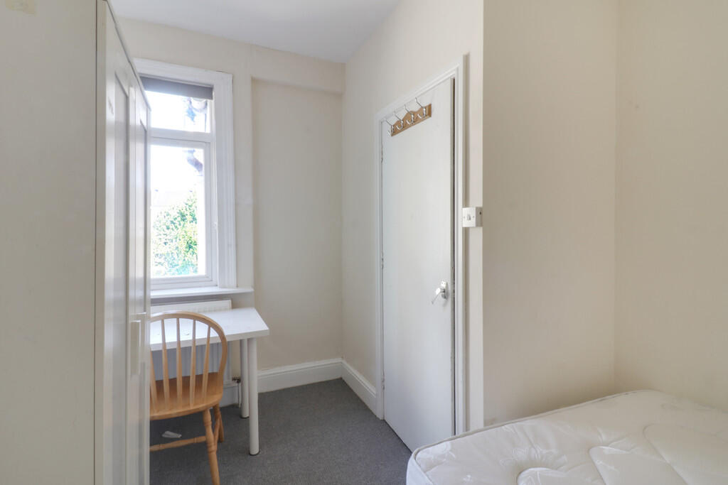 Additional image 13 of Triangle North