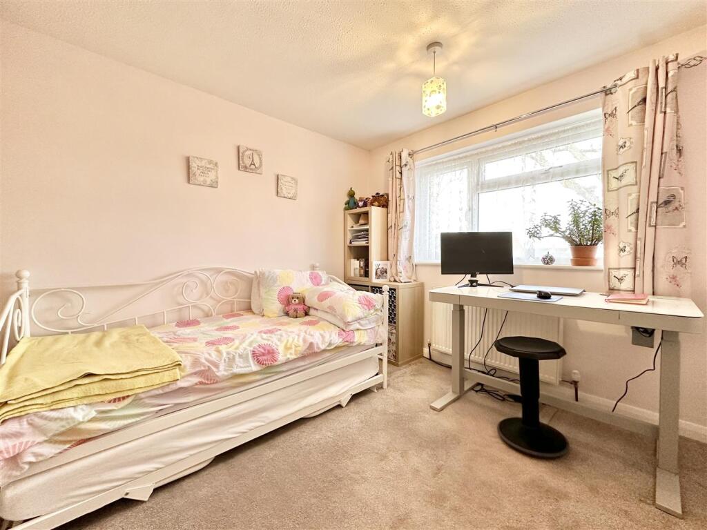 Additional image 7 of Siskin Close, Ferndown