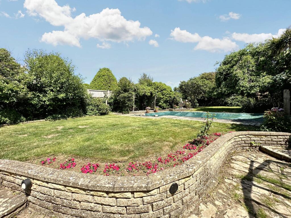 Additional image 35 of Fairlight Avenue, Telscombe Cliffs, BN10 7BS